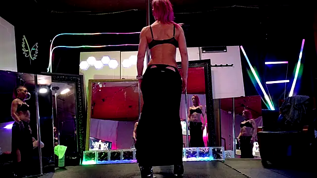 Snapshot of MadisonMarie chatting on January 2026 08:41:01 AM MadisonMarie online show from January 2026 08:41:01 AM