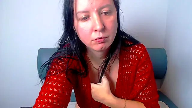 Snapshot of Longhairgirl chatting on December 2024 05:00:01 PM Longhairgirl online show from December 2024 05:00:01 PM