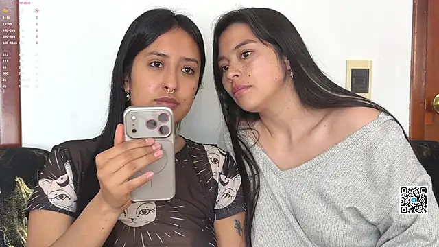 Snapshot of 2SummerLove1 chatting on March 2026 08:42:01 PM 2SummerLove1 online show from March 2026 08:42:01 PM