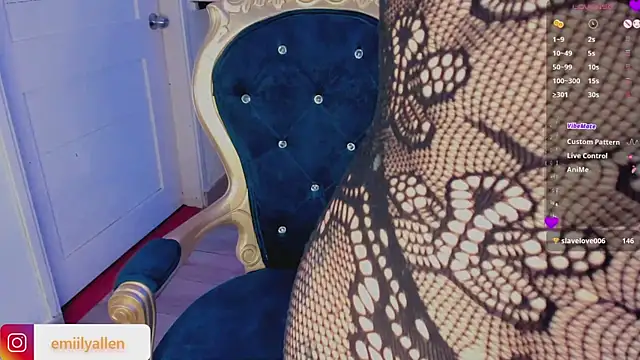 Snapshot of EmilyAllen_ chatting on December 2024 06:59:02 AM EmilyAllen online show from December 2024 06:59:02 AM