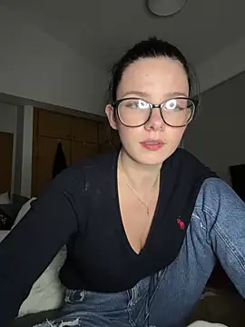 Snapshot of RoxiBlack chatting on February 2026 04:29:01 PM RoxiBlack online show from February 2026 04:29:01 PM