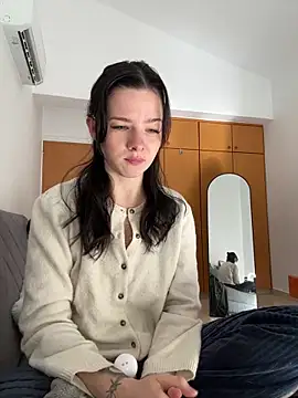 Snapshot of RoxiBlack chatting on February 2026 07:19:01 AM RoxiBlack online show from February 2026 07:19:01 AM