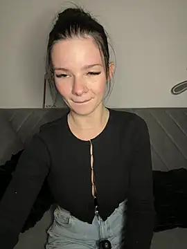 Snapshot of RoxiBlack chatting on March 2026 06:04:01 PM RoxiBlack online show from March 2026 06:04:01 PM