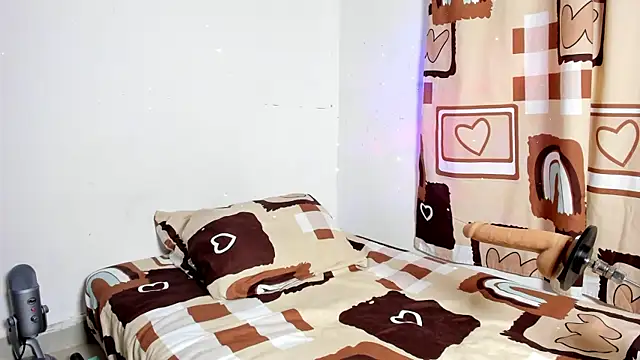 Snapshot of daarklover chatting on April 2026 02:53:01 AM daarklover online show from April 2026 02:53:01 AM