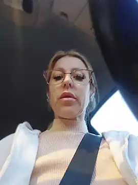 blondyruby online show from March 2026 06:24:02 PM