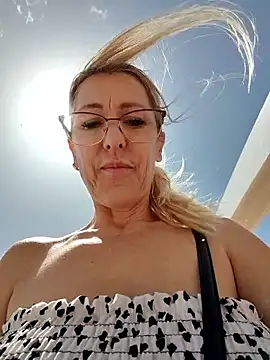 blondyruby online show from June 2026 10:35:01 AM