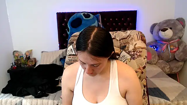 Snapshot of Lorenahot_06 chatting on April 2026 07:11:01 PM Lorenahot 06 online show from April 2026 07:11:01 PM