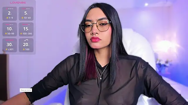 AzuraKindong online show from June 2026 07:25:01 PM