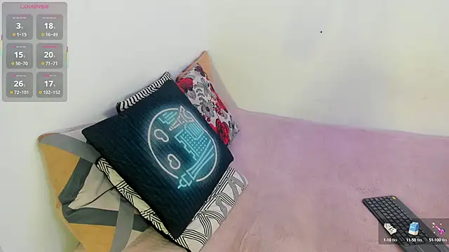 Tomy Rox online show from October 2025 08:07:01 PM