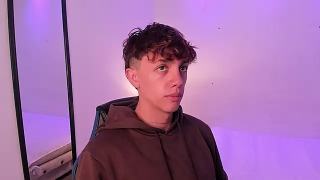 Tomy Rox online show from December 2025 08:36:02 PM