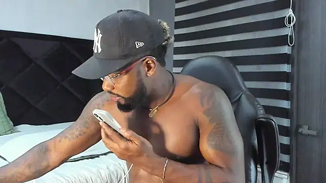 Snapshot of Dancelwashington chatting on February 2025 01:53:01 AM Dancelwashington online show from February 2025 01:53:01 AM