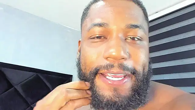 Snapshot of Dancelwashington chatting on February 2025 07:35:02 PM Dancelwashington online show from February 2025 07:35:02 PM