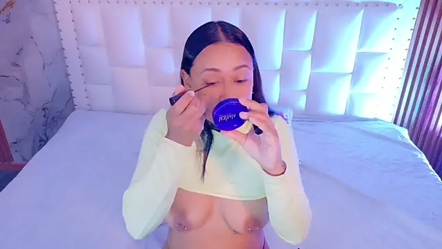 Snapshot of cattaleeyaa chatting on February 2026 12:42:02 PM cattaleeyaa online show from February 2026 12:42:02 PM