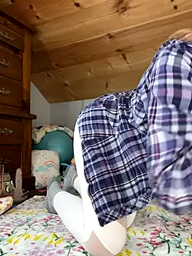 Snapshot of DanaeJustine chatting on October 2025 05:33:02 PM DanaeJustine online show from October 2025 05:33:02 PM