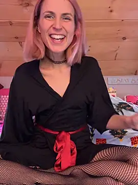 DanaeJustine online show from December 2025 11:00:02 PM