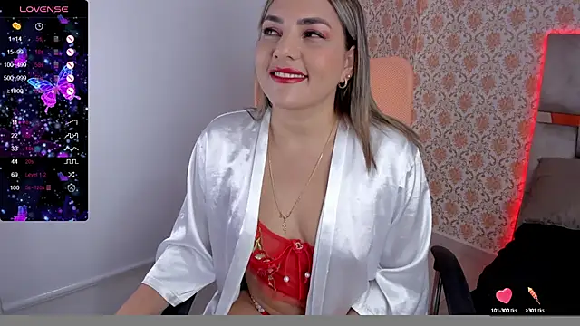 Snapshot of pervert_milf04 chatting on February 2025 07:59:02 PM pervert milf04 online show from February 2025 07:59:02 PM