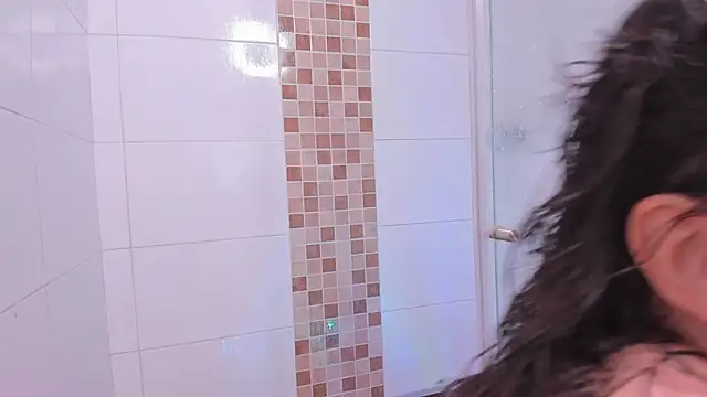 Snapshot of orchide_ chatting on March 2025 12:41:01 AM orchide online show from March 2025 12:41:01 AM