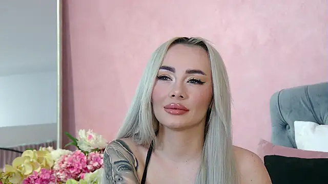 FrancescaMcGray online show from November 2025 07:40:01 AM