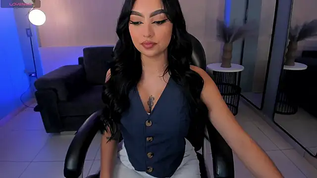 Snapshot of sarawinstone chatting on January 2025 11:28:02 AM sarawinstone online show from January 2025 11:28:02 AM