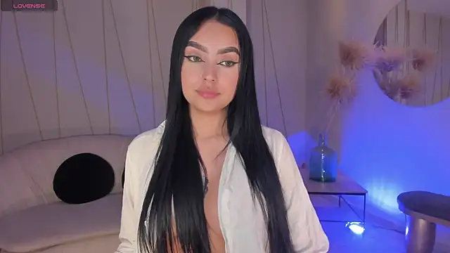 Snapshot of sarawinstone chatting on March 2025 11:47:02 PM sarawinstone online show from March 2025 11:47:02 PM