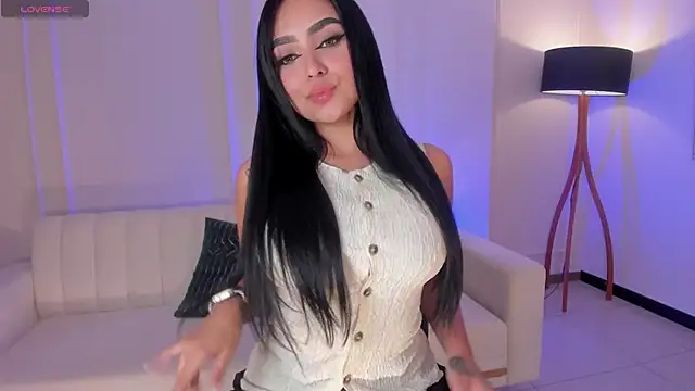 Snapshot of sarawinstone chatting on March 2025 08:21:01 PM sarawinstone online show from March 2025 08:21:01 PM