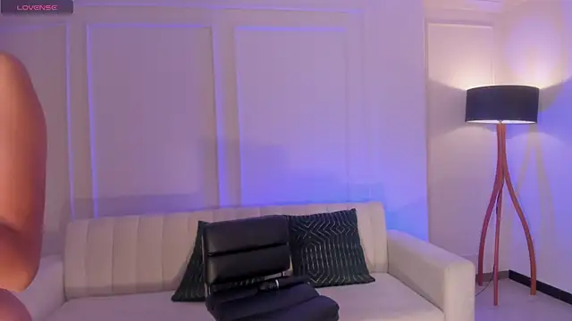 Snapshot of sarawinstone chatting on March 2025 11:27:01 PM sarawinstone online show from March 2025 11:27:01 PM