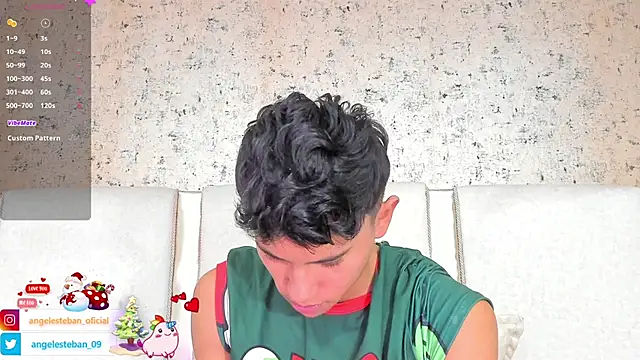 Snapshot of Angel_esteban_fx chatting on December 2024 09:50:01 AM Angel esteban fx online show from December 2024 09:50:01 AM
