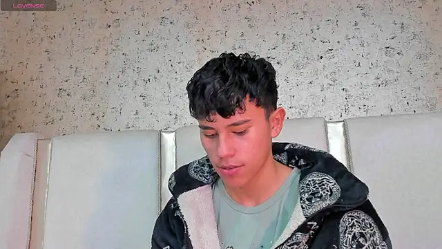 Snapshot of Angel_esteban_fx chatting on March 2025 10:34:02 AM Angel esteban fx online show from March 2025 10:34:02 AM