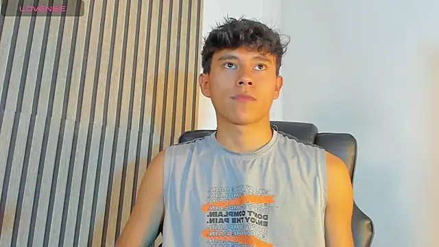 Angel esteban fx online show from April 2026 09:08:01 PM