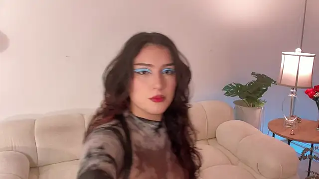 Snapshot of freya_bella_ chatting on December 2024 07:13:02 AM freya bella online show from December 2024 07:13:02 AM