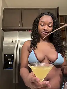 symone4u online show from February 2025 02:47:02 AM