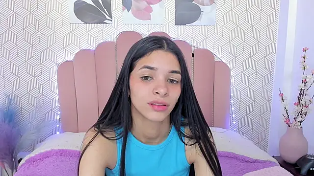 Snapshot of LisaBrunett chatting on January 2025 12:51:02 AM LisaBrunett online show from January 2025 12:51:02 AM