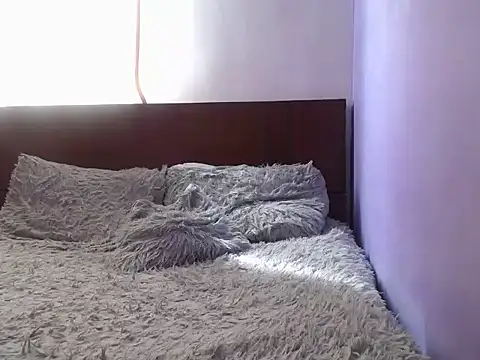 Laura martin  online show from October 2025 01:52:02 PM