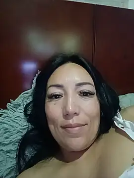 Laura martin  online show from May 2026 08:08:02 AM