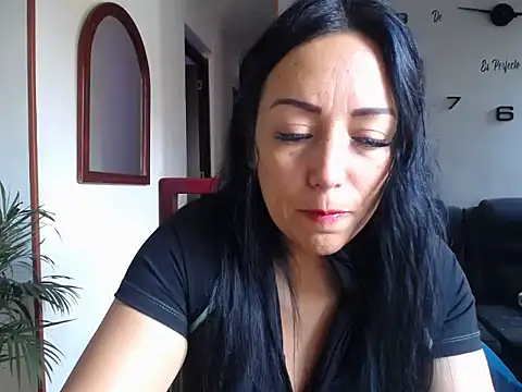 Laura martin  online show from June 2026 02:16:02 PM