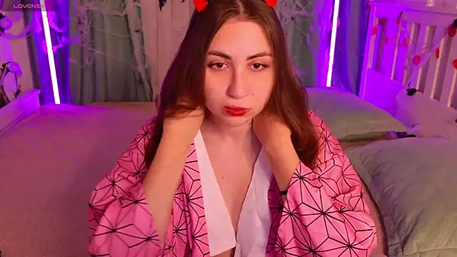 WinryRoss online show from October 2025 05:42:02 AM