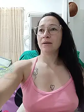 Snapshot of emilypoppy3 chatting on May 2026 07:12:02 PM emilypoppy3 online show from May 2026 07:12:02 PM