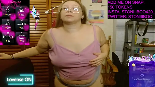 Stoniiiboo online show from December 2024 10:56:02 AM