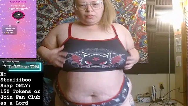 Stoniiiboo online show from March 2026 03:51:01 PM