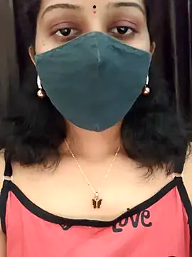 Snapshot of Angleannie chatting on April 2026 06:17:01 PM Angleannie online show from April 2026 06:17:01 PM