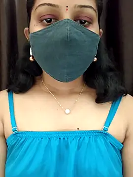Snapshot of Angleannie chatting on April 2026 05:47:02 PM Angleannie online show from April 2026 05:47:02 PM