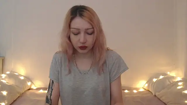 Emily hardcore online show from June 2026 09:30:02 PM