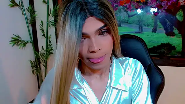 Snapshot of twoblacksexy chatting on November 2025 07:29:01 PM twoblacksexy online show from November 2025 07:29:01 PM