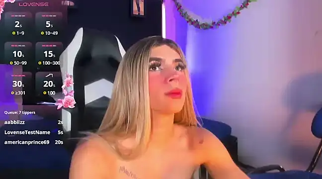 Snapshot of rosedewitt chatting on January 2025 02:21:01 PM rosedewitt online show from January 2025 02:21:01 PM