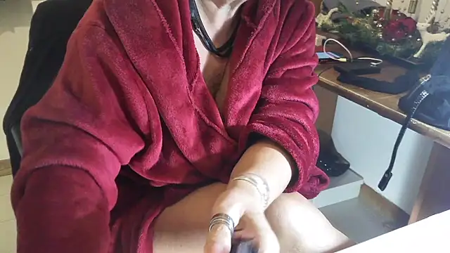 Snapshot of 45marina45 chatting on December 2025 04:56:01 PM 45marina45 online show from December 2025 04:56:01 PM