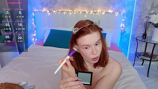 LucyHornyDoll online show from December 2024 06:00:01 AM