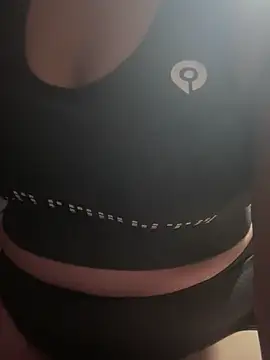 Snapshot of SEXY-ZENA chatting on February 2025 02:44:02 AM SEXY-ZENA online show from February 2025 02:44:02 AM