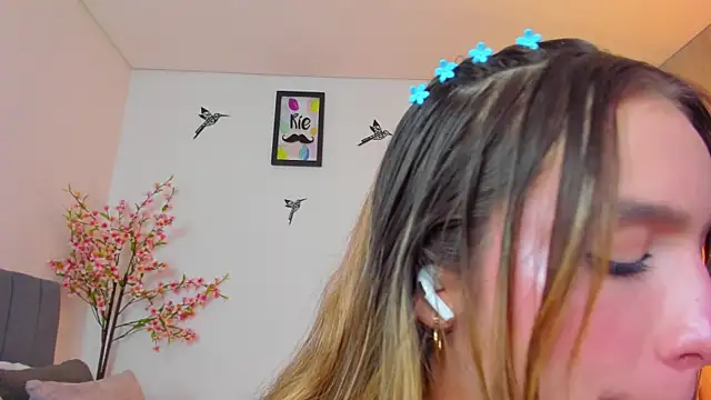 im sarah34 online show from January 2025 07:03:01 AM