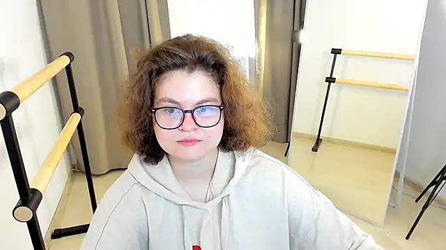 Snapshot of Sashy_Way chatting on September 2025 09:16:01 PM Sashy Way online show from September 2025 09:16:01 PM