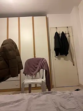 vinzpnr210 online show from March 2026 10:07:01 PM